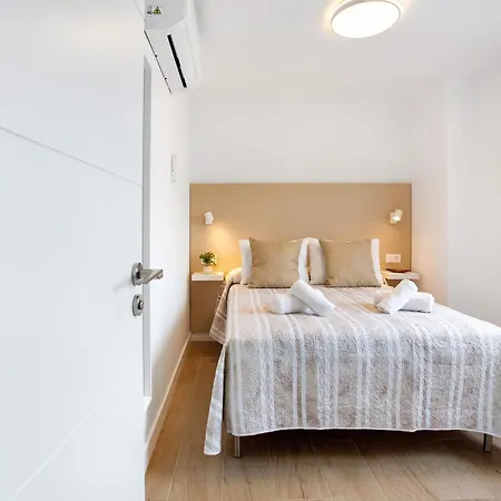 Liomor Luxury 아파트 칼레타데푸스테